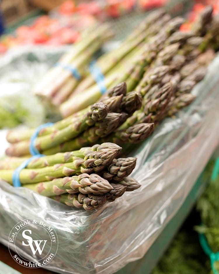 gorgeous fresh asparagus from the farmers market