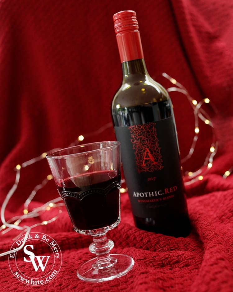 Top 5 Drinks for Christmas 2019 with Apothic Red wine