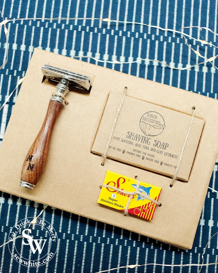 Shaving set from waste free shop the Kind Co Ireland in the top 5 Eco Gifts for Christmas