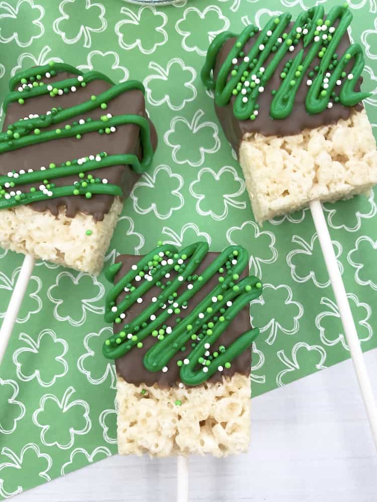 Easy St. Patrick's Day Rice Krispie Treats 