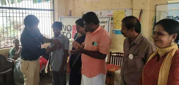 പിംസ്  ഹോസ്പിറ്റൽ വാളയാറിന്റെ നേതൃത്വത്തിൽ ലഹരി വിരുദ്ധ ബോധവൽക്കരണ സെമിനാറും ബാഡ്ജ് വിതരണവും നടത്തി