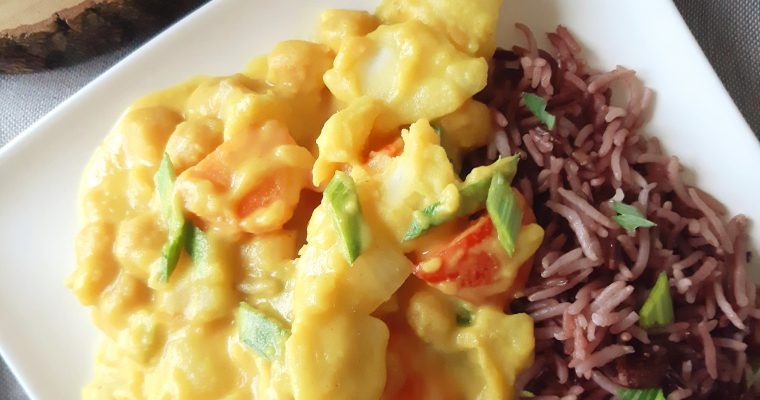 Portuguese sauce chickpea on purple rice