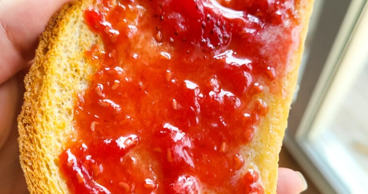 Homemade Strawberry Raspberry Jam-No Pectin Required