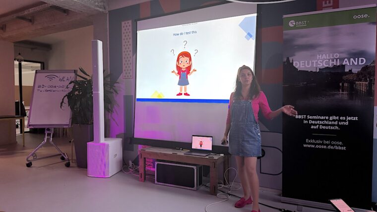 Shivani Gaba bei Ihrer Keynote auf dem QScamp 2023