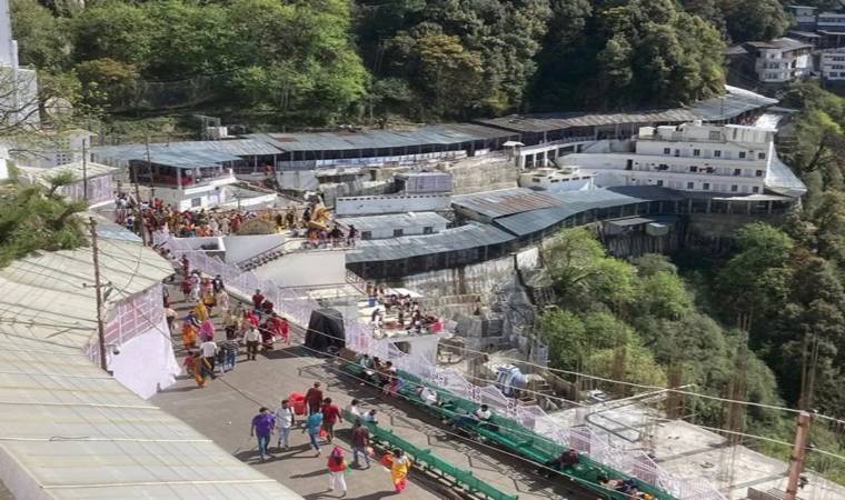 मां वैष्णो देवी मंदिर