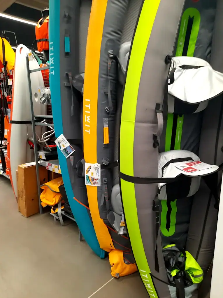 Pavimento in Ultratop customizzato, Decathlon Seriate (BG)