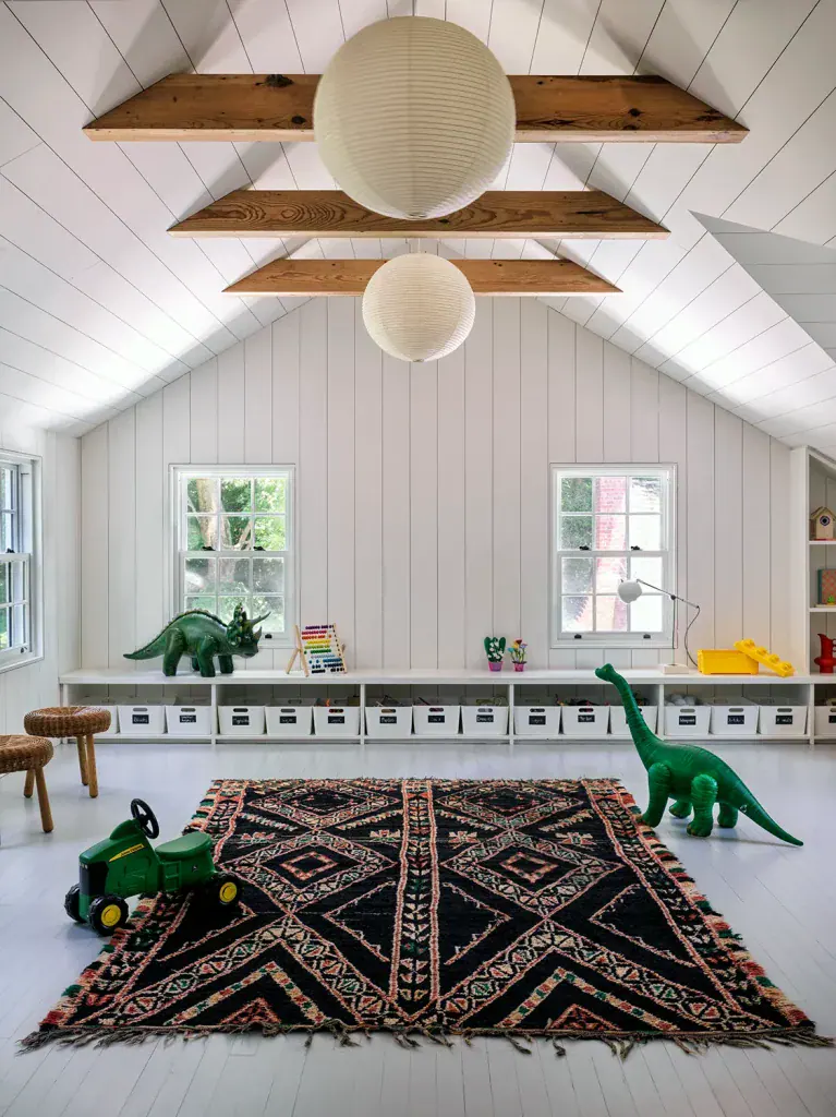 refined farmhouses Step Inside 8 Refined Farmhouses That Are Undeniably Modern 5 3 767x1024