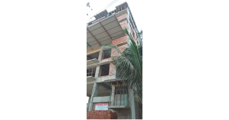 রাজউক অনুমোদিত নকশা ব্যত্যয় করে নিয়ম বহির্ভূত ভাবে বহুতল ভবন নির্মাণ