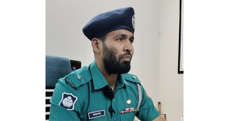 নিরলসভাবে কাজ করে যাচ্ছেন বাসন থানার অফিসার ইনচার্জ মোঃ কায়সার আহমেদ