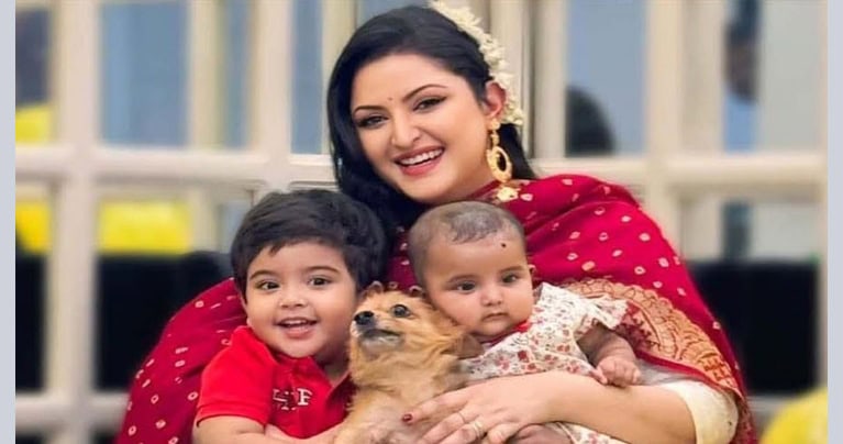 কঠিন বিপদের মধ্যে আলোচিত চিত্রনায়িকা পরীমণি
