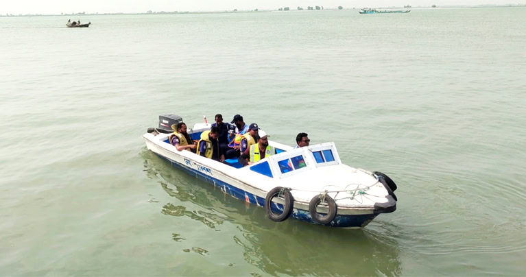 শরীয়তপুরে জাটকা রক্ষায় নৌ-পুলিশের জিরো টলারেন্স