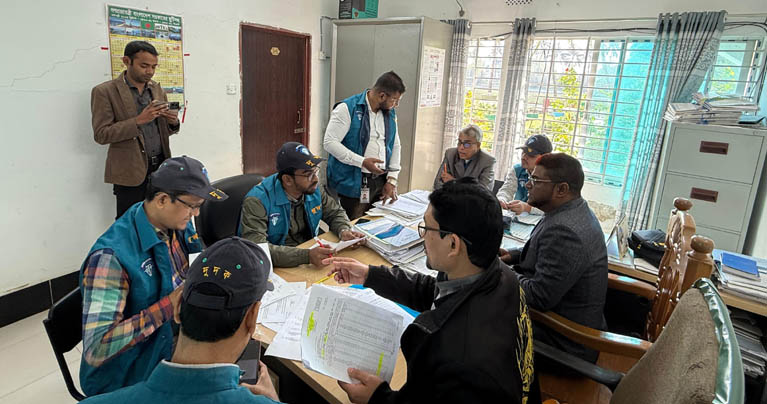 শরীয়তপুর জেলা পরিষদে দুদকের অভিযান: ২০ প্রকল্পে অনিয়মের তদন্ত শুরু