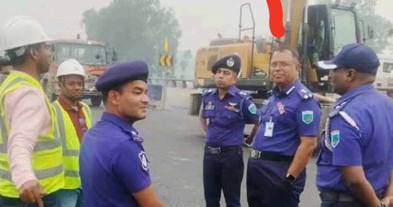 রাজশাহী রেঞ্জ ডিআইজি’র সিরাজগঞ্জ জেলা পরিদর্শন 