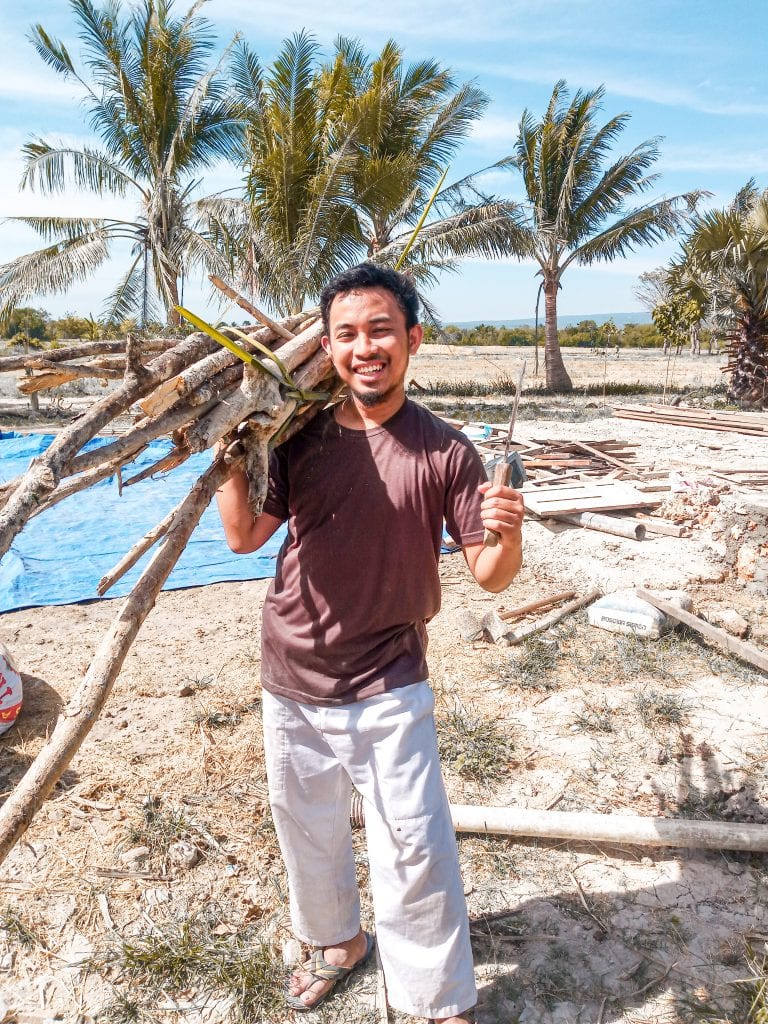 Catatan Guru Rantau #2: Mencari Kayu Bakar