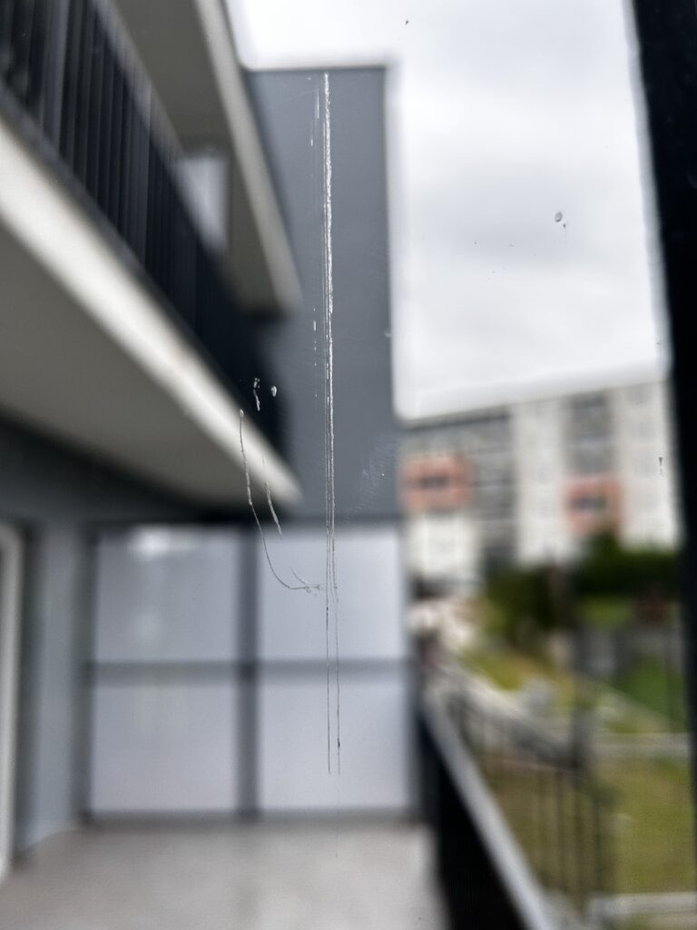 Polerowanie szyb i usuwanie rys z szyb Warszawa