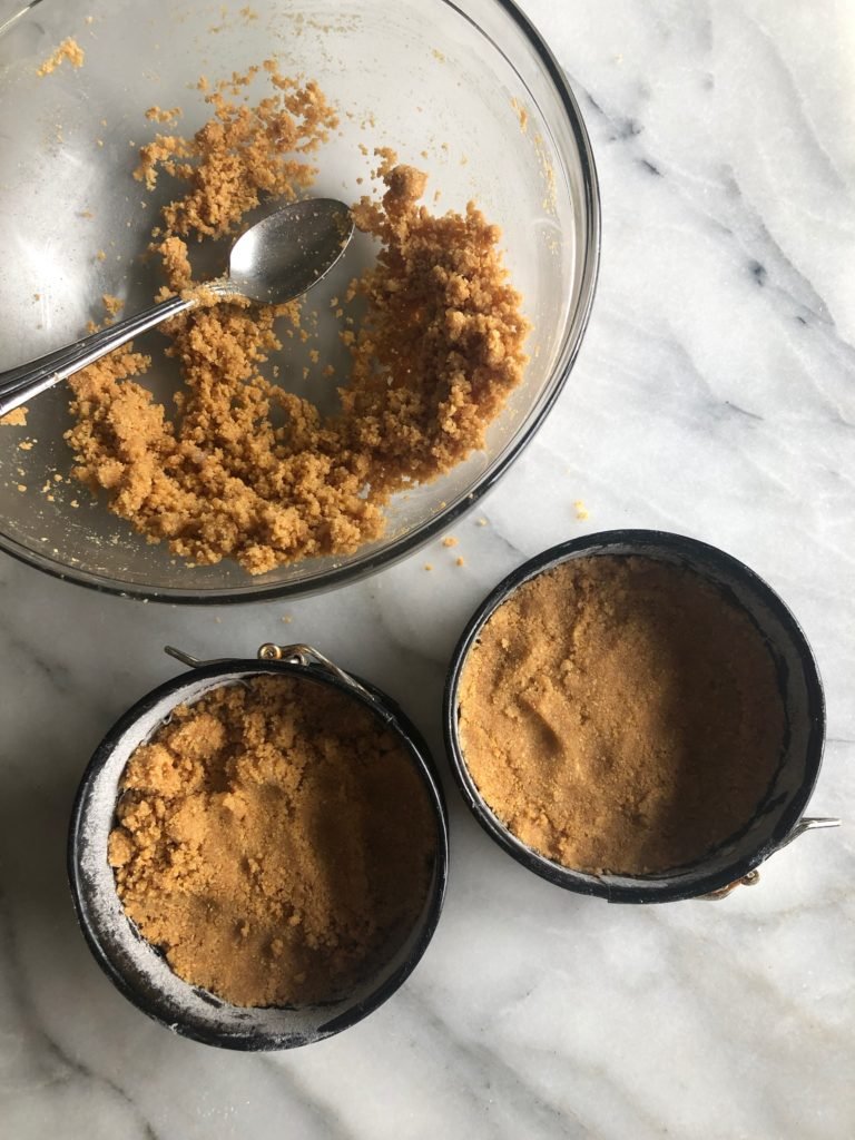 making a graham cracker crust