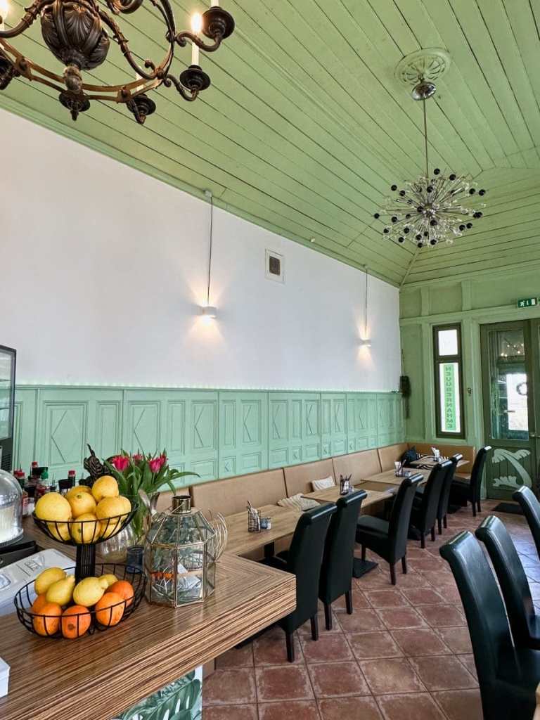 Salettl Lounge Gastraum