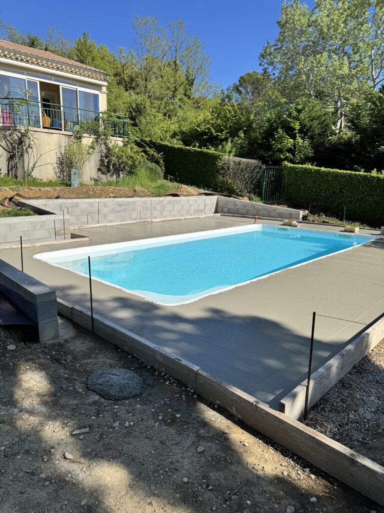Aménagement piscine après
