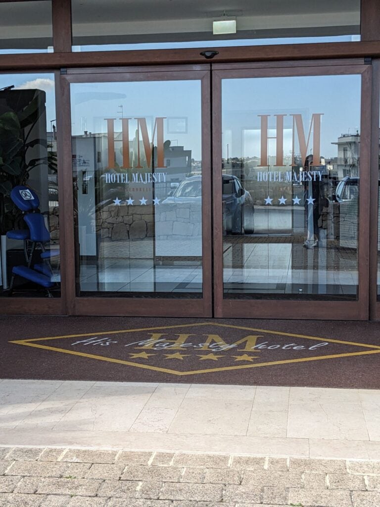 イタリア1人旅/女一人旅/南イタリア/アルベロベッロ散策//HISツアー