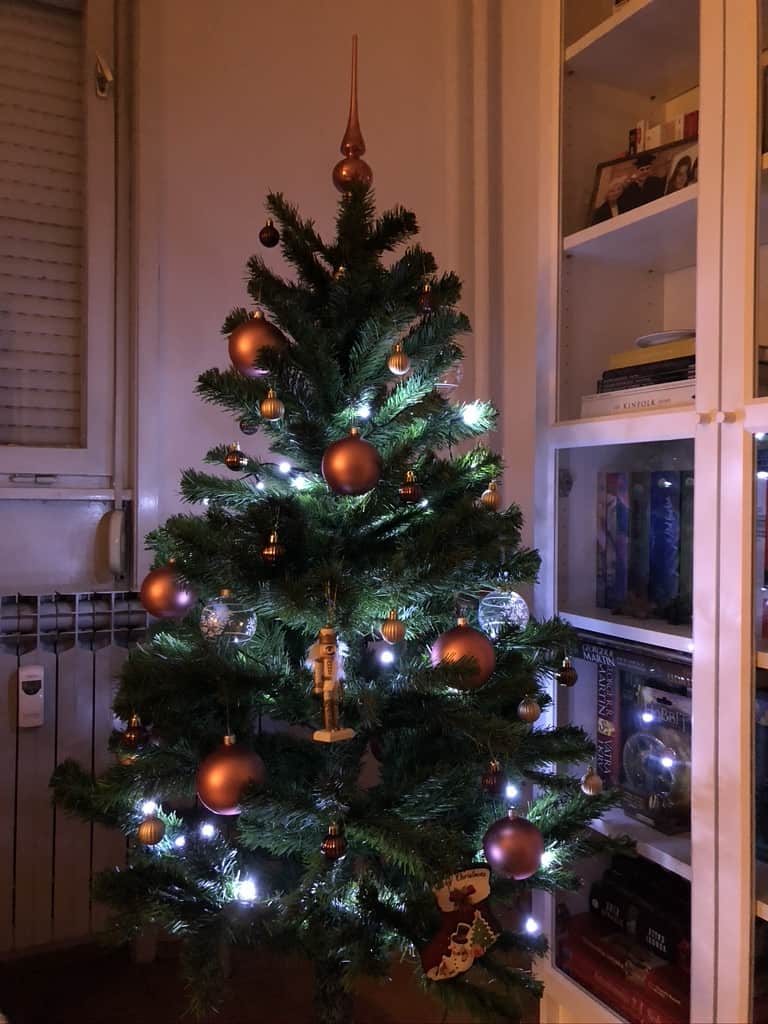 minimalist christmas tree minimalist christmas tree