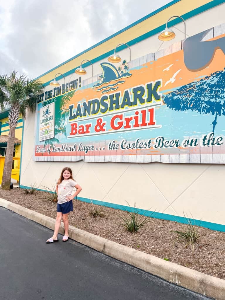 Landshark Bar & Grill