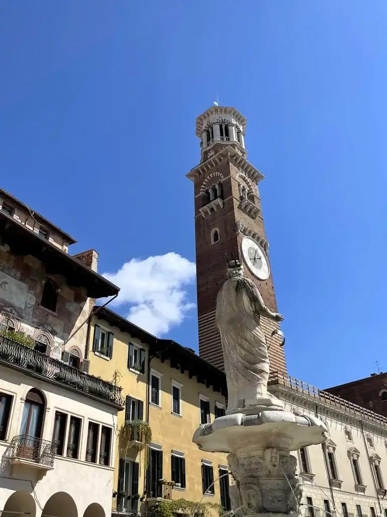 Verona Piazza delle Erbe Italien