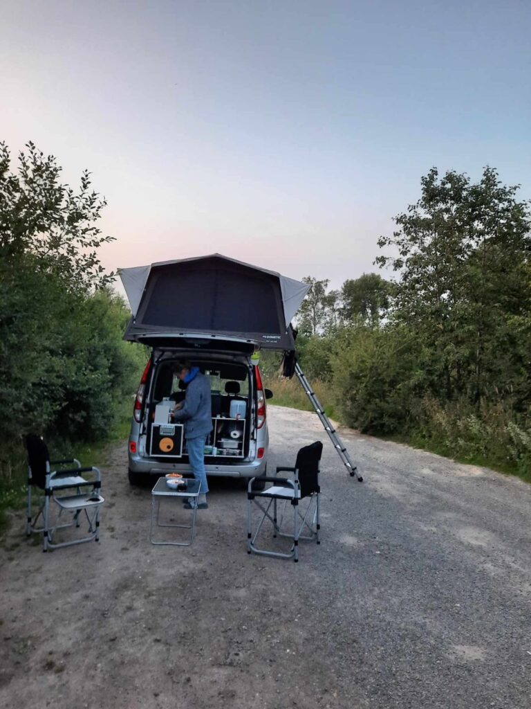 Comment réussir l&rsquo;aménagement de son véhicule avec une malle de voyage pratique et confortable ?