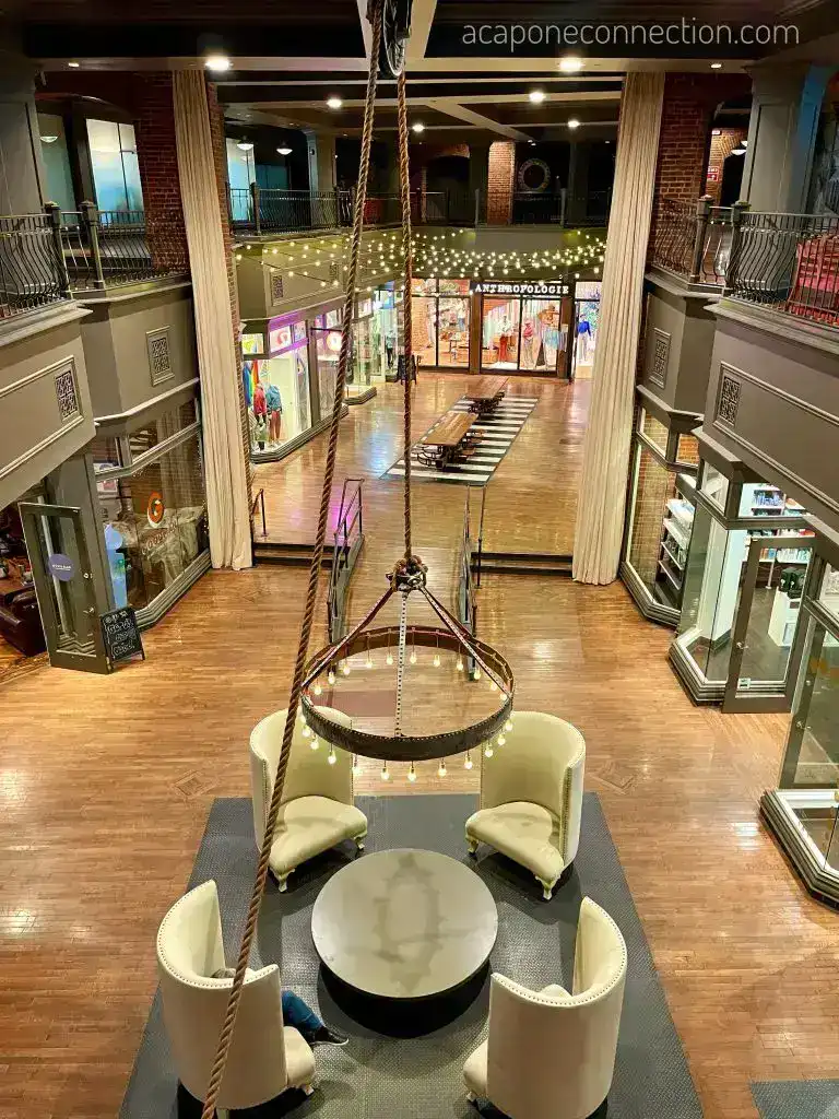 Fun Things to do in Chattanooga Tennessee Shopping at Warehouse Row Shopping