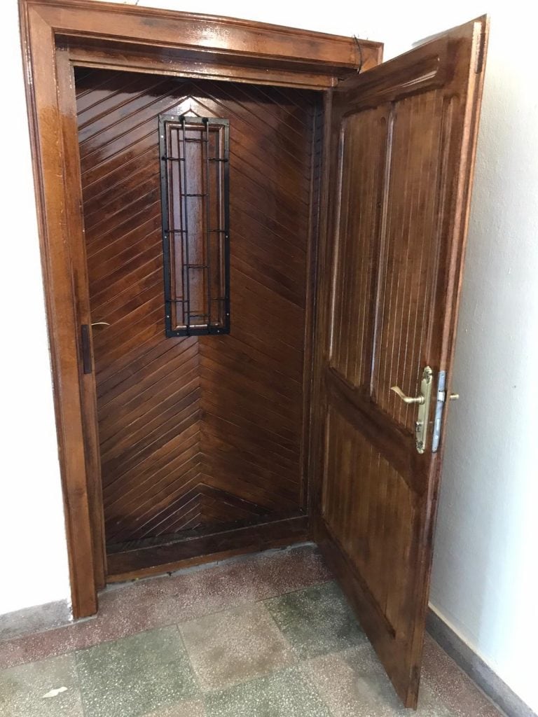 Reparatii usi metalice, ferestre termopan - lacatus deblocari usi, montari yale, broaste - Timisoara