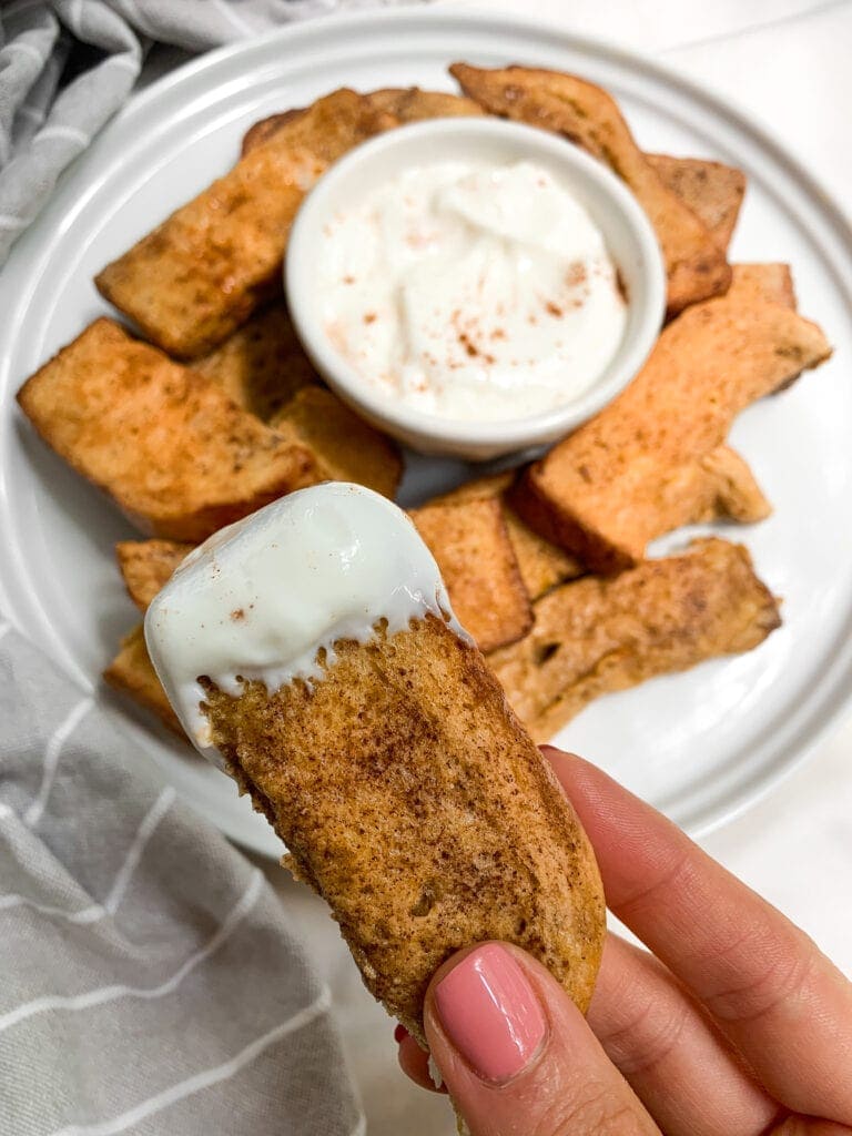 Healthy Cinnamon French Toast Sticks – Air Fryer!