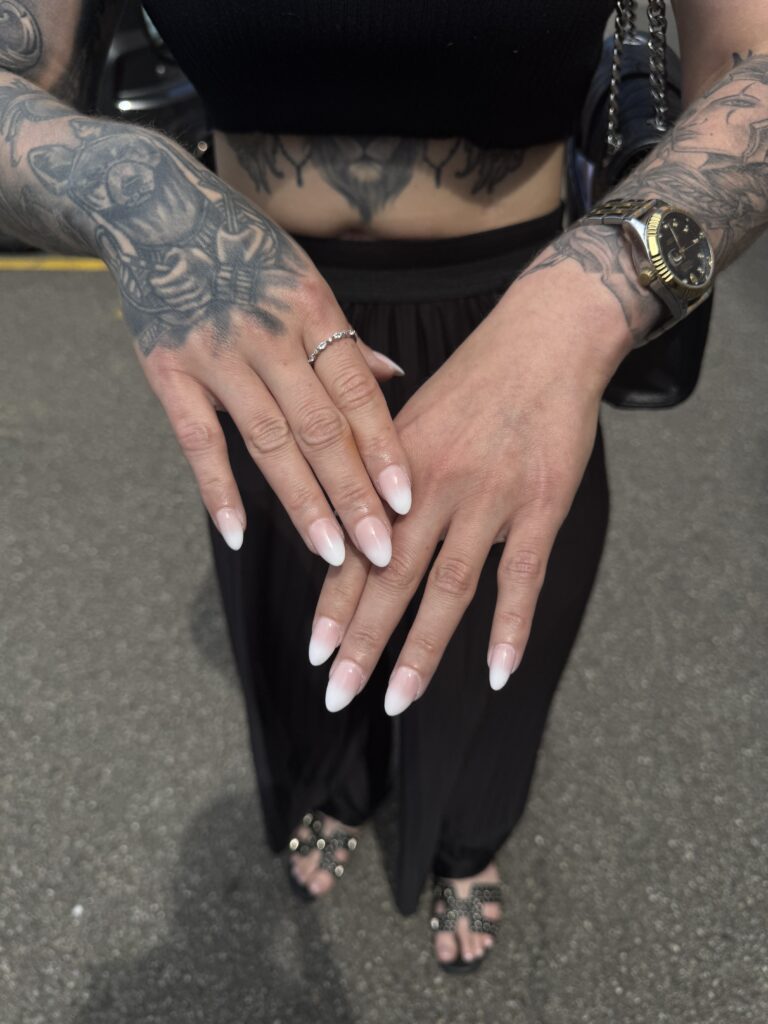 WHITE OMBRE