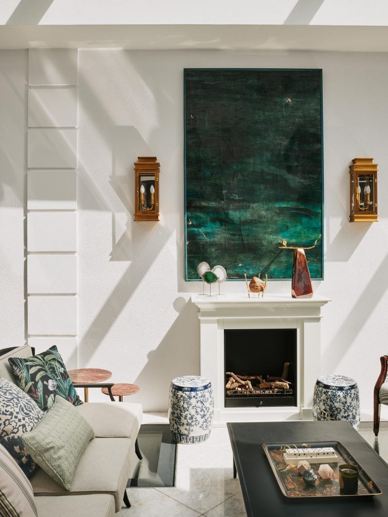 The-Mayfair-Mansion-By-Bergman-Interiors-Is-An-Example-Of-Pure-Contemporary-Luxury_7-768x1024 The-Mayfair-Mansion-By-Bergman-Interiors-Is-An-Example-Of-Pure-Contemporary-Luxury_7-768x1024 The Mayfair Mansion By Bergman Interiors Is An Example Of Pure Contemporary Luxury_7 bergman interiors The Mayfair Mansion By Bergman Interiors Is An Example Of Pure Contemporary Luxury The Mayfair Mansion By Bergman Interiors Is An Example Of Pure Contemporary Luxury 7 768x1024