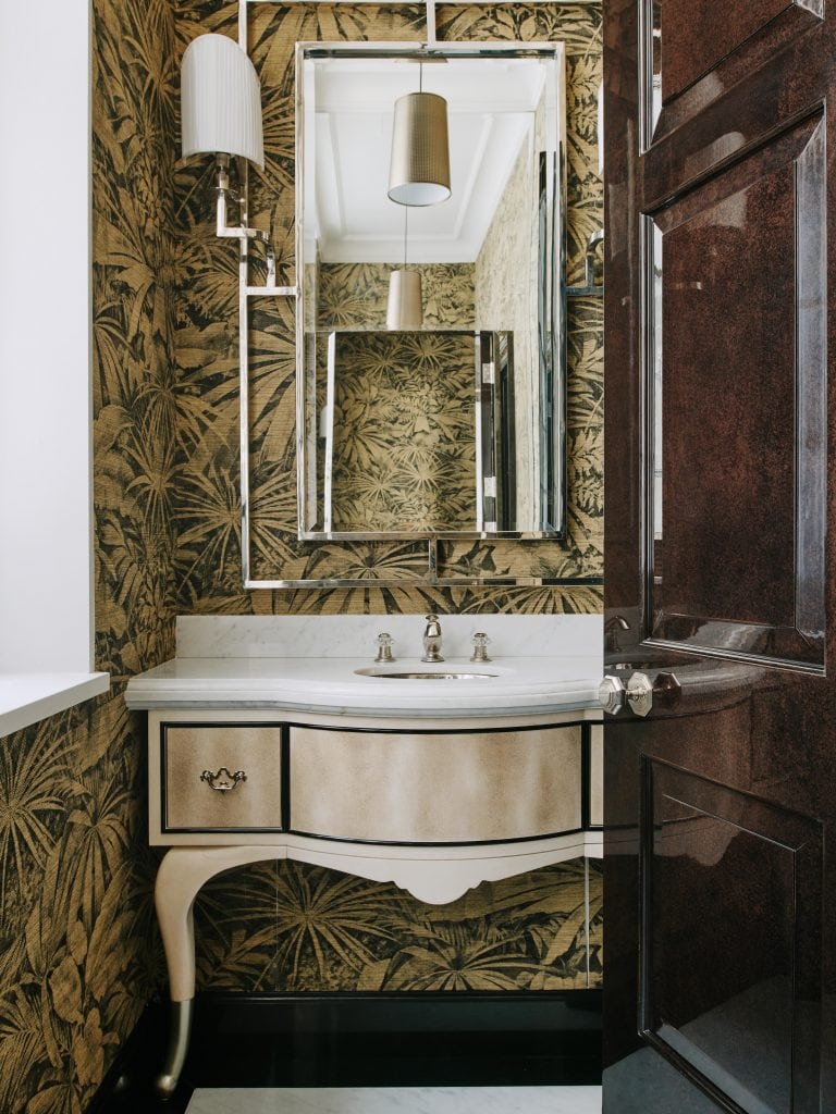 The-Mayfair-Mansion-By-Bergman-Interiors-Is-An-Example-Of-Pure-Contemporary-Luxury_9-768x1024 The-Mayfair-Mansion-By-Bergman-Interiors-Is-An-Example-Of-Pure-Contemporary-Luxury_9-768x1024 The Mayfair Mansion By Bergman Interiors Is An Example Of Pure Contemporary Luxury_9 bergman interiors The Mayfair Mansion By Bergman Interiors Is An Example Of Pure Contemporary Luxury The Mayfair Mansion By Bergman Interiors Is An Example Of Pure Contemporary Luxury 9 768x1024