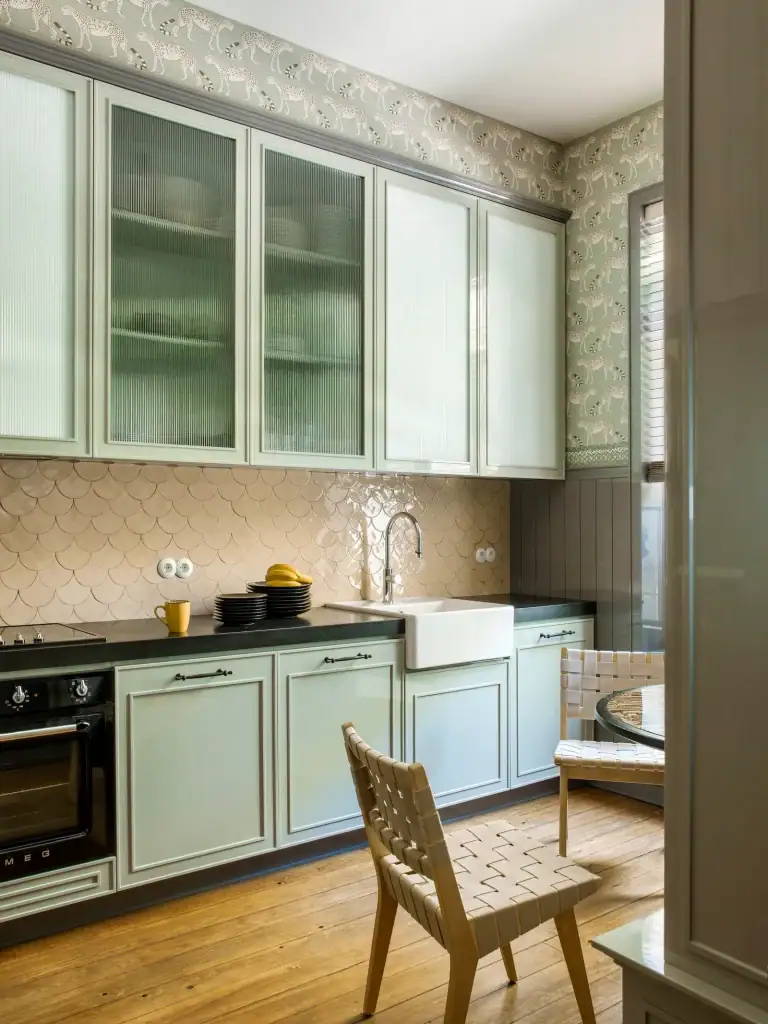 porto town house A 1930s Porto Town House Gets an Eclectic Refresh 5 2 768x1024