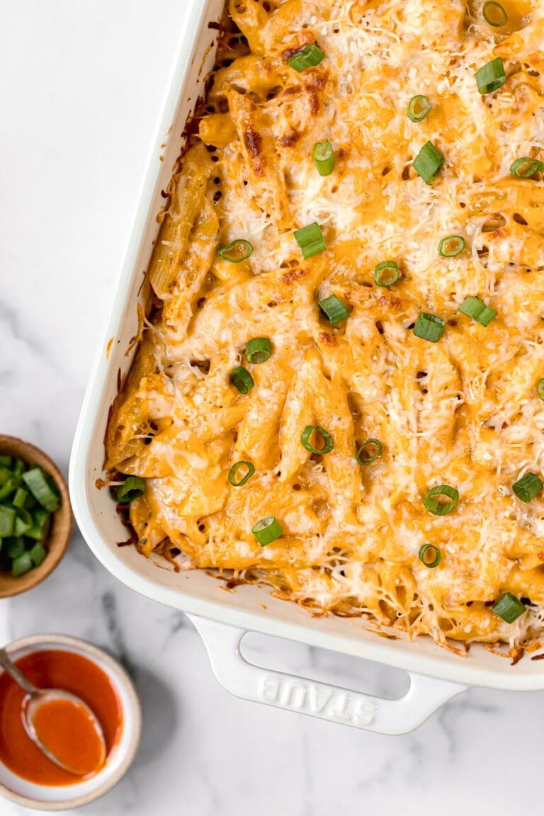 Healthy Buffalo Chicken Pasta Bake (30 Minute Dinner)