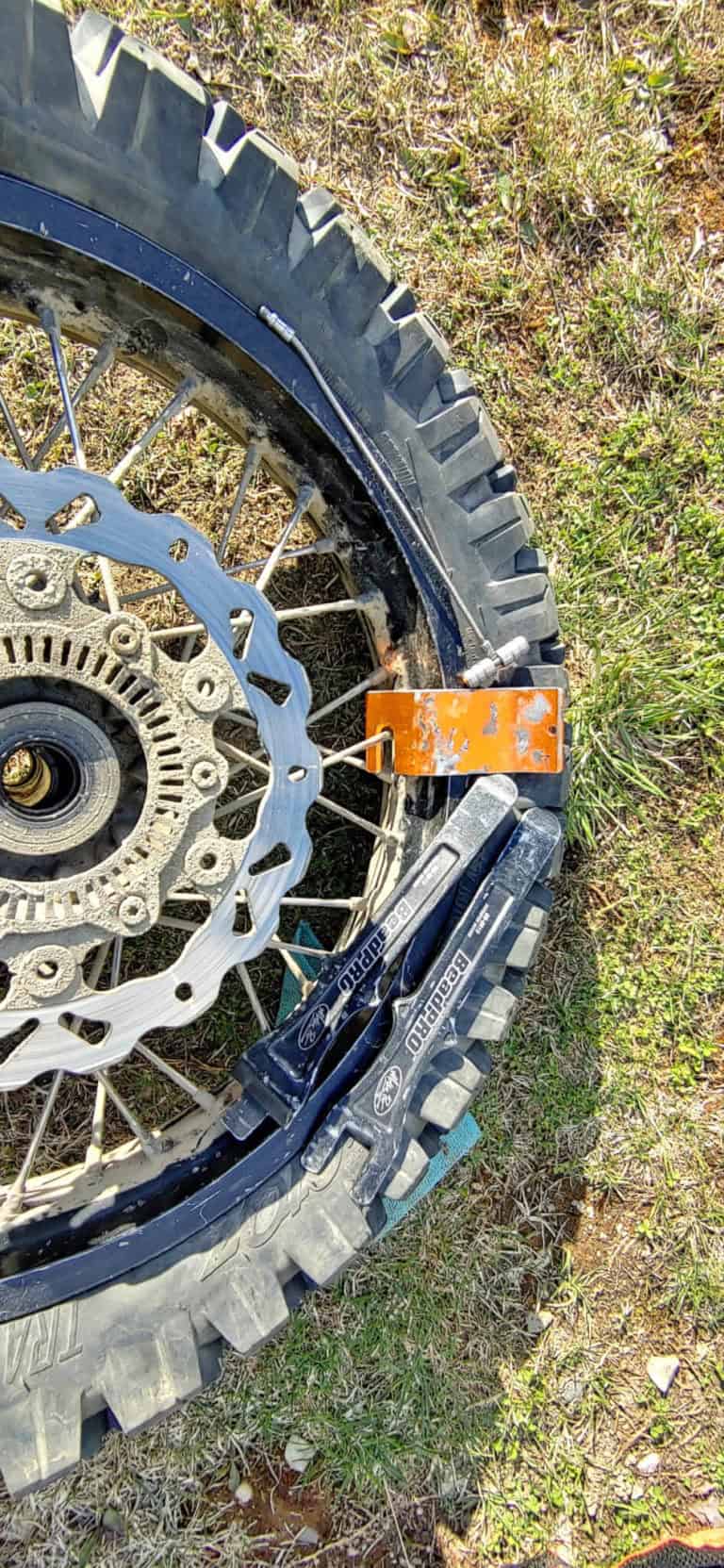 Motorcycle tire changing tools