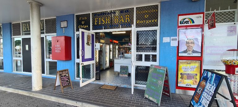 Fulham Road FISH BAR — fish and chip shop in Gulliver, Queensland
