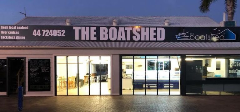 Innes Boatshed — fish and chip shop in Batemans Bay, New South Wales