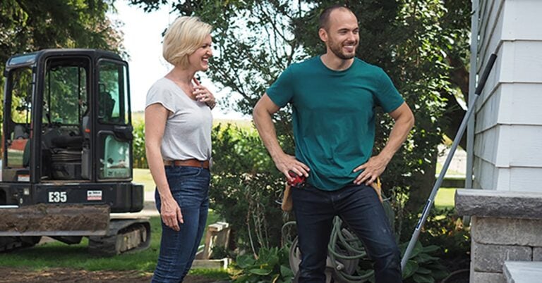HGTV hit show ‘Farmhouse Facelift’ features sister brother duo Carolyn Wilbrink and Billy Pearson