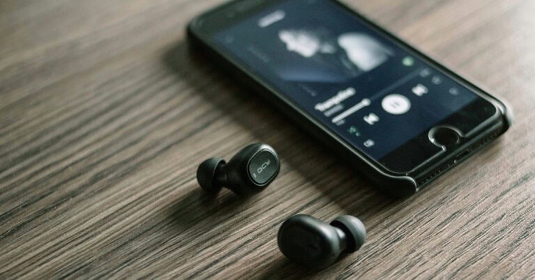 Phone Stuck in Headphone Mode? Quick Fixes That Work