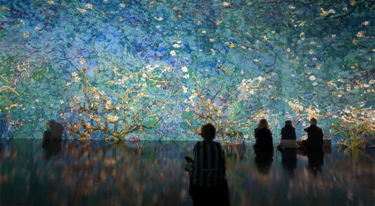 IMMERSIVE VAN GOGH is back in Toronto one last time