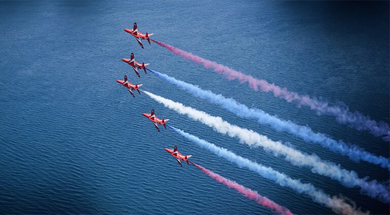CF Snowbirds and RAF Red Arrows highlight the 75th Canadian International Air Show in Toronto