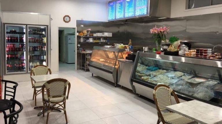 Hamilton Take Away — fish and chip shop in Hamilton, Queensland