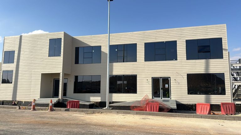 مكاتب هندسية جاهزة VIP بمشروع المربع - البيوت السريعة