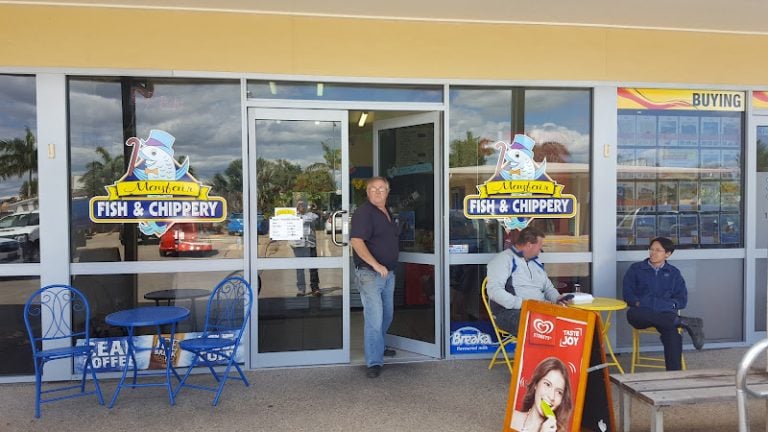 Hooked Fish & Chippery — fish and chip shop in Emerald, Queensland