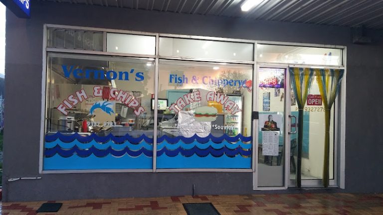 Vernon's Fish & Chippery — fish and chip shop in South Kingsville, Victoria