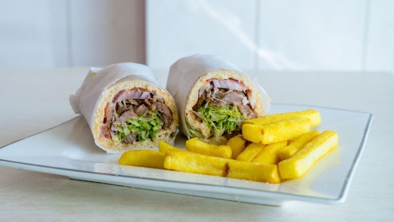 Wanda Catch Fish & Chips — fish and chip shop in Mulgrave, Victoria