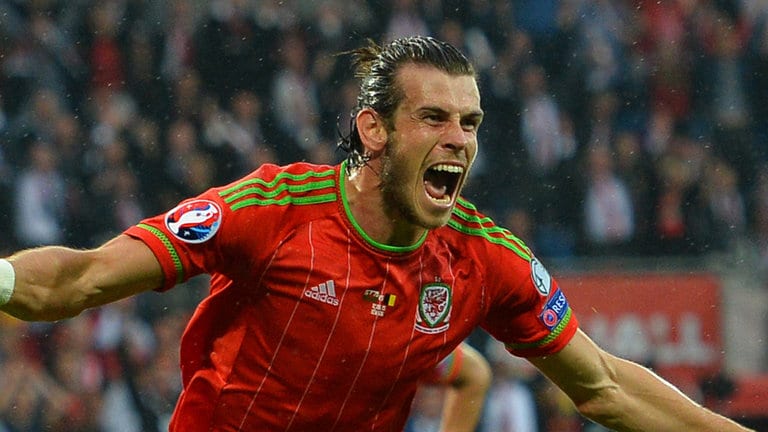 Gareth Bale and Wales take on Russia