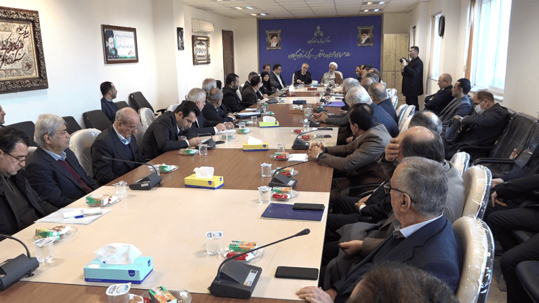 هیچ واحد تولیدی به دلیل بدهی نباید تعطیل شود؛ حتی بیکاری یک نفر در کشور یک فاجعه است