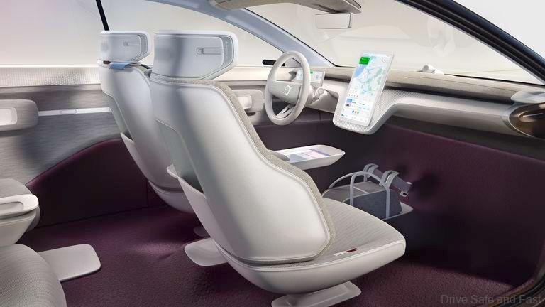 Volvo EX90 With LiDAR